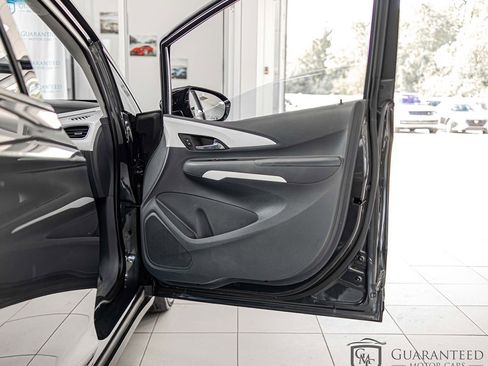 Used 2020 Chevrolet Bolt LT FWD image 35