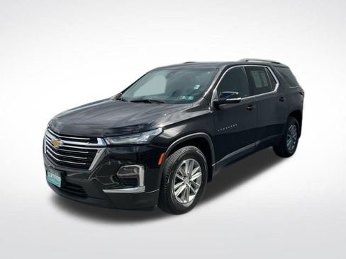Certified 2023 Chevrolet Traverse LT w/ LPO, Floor Liner Package image 3