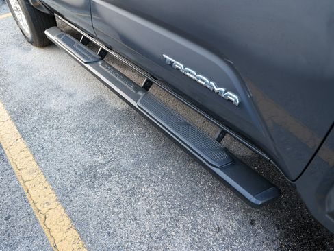 Used 2025 Toyota Tacoma SR5 w/ SR5 Upgrade Package image 11