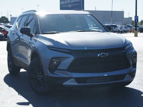 New 2025 Chevrolet Blazer LT w/ Midnight/Sport Edition image 6