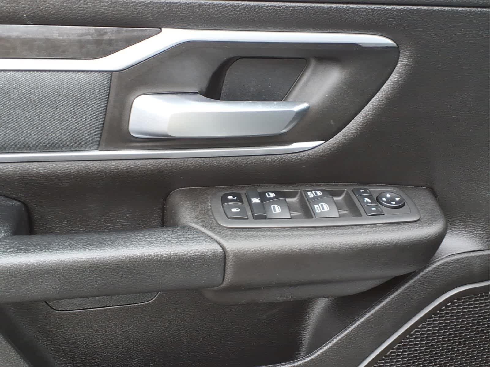 Used 2022 RAM 1500 Big Horn AWD/4WD image 11