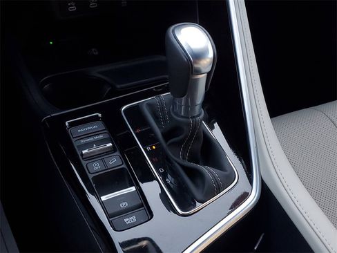 Certified 2025 Acura ADX A-Spec image 33