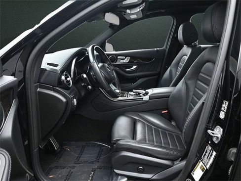 Used 2018 Mercedes-Benz GLC 43 AMG 4MATIC image 11