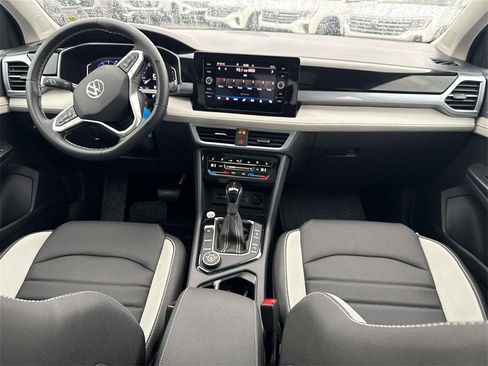 New 2026 Volkswagen Taos SEL AWD/4WD image 15