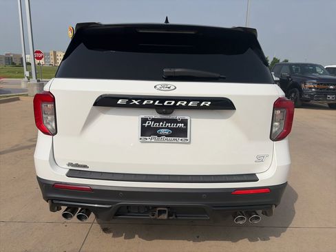 Used 2022 Ford Explorer ST w/ Equipment Group 401A AWD/4WD image 4