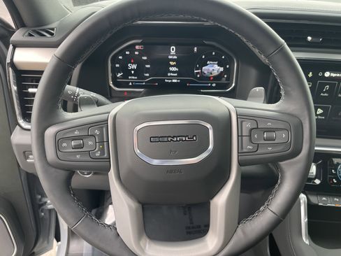 Used 2025 GMC Sierra 1500 Denali w/ Denali Reserve Package image 32