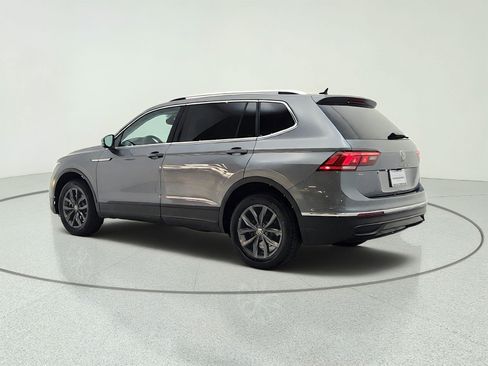 Used 2022 Volkswagen Tiguan SE FWD image 7