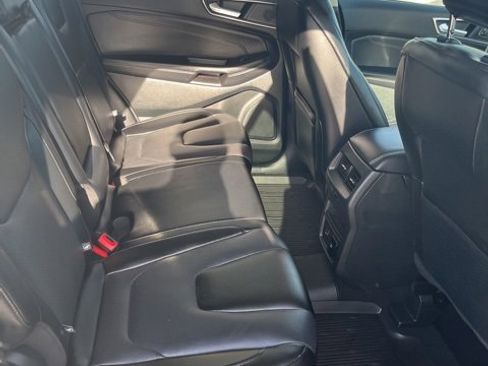 Used 2022 Ford Edge Titanium w/ Equipment Group 301A image 28