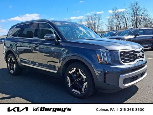 Certified 2023 Kia Telluride S AWD/4WD image 3
