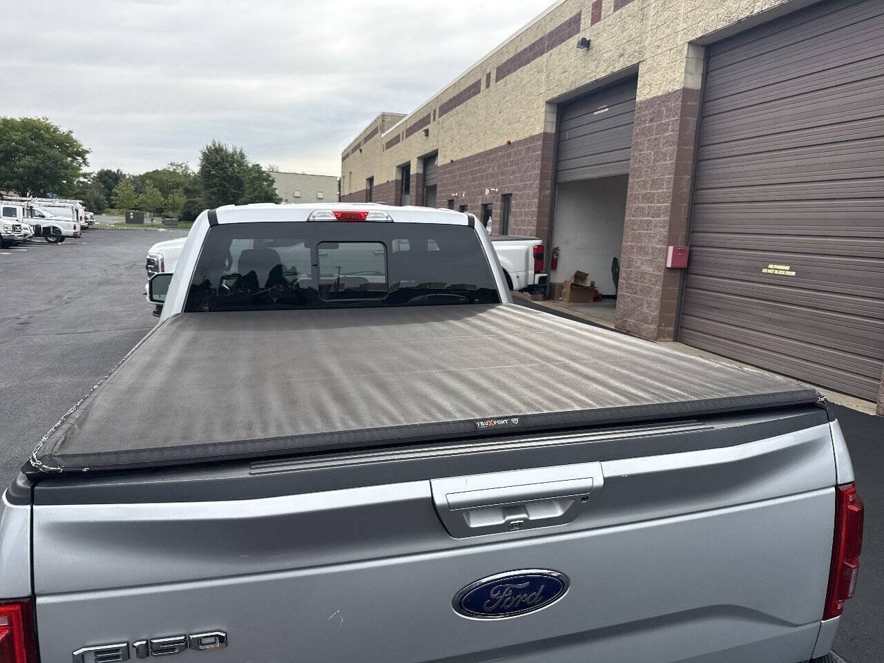 Used 2015 Ford F150 Lariat w/ Equipment Group 501A Mid AWD/4WD image 24