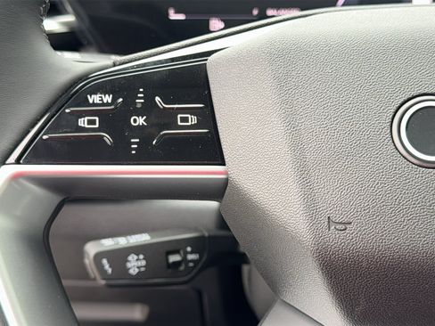 Used 2025 Audi Q5 Premium w/ Convenience Package AWD/4WD image 23