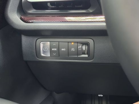 New 2026 Chevrolet Traverse Z71 w/ Enhanced Driving Package AWD/4WD image 26
