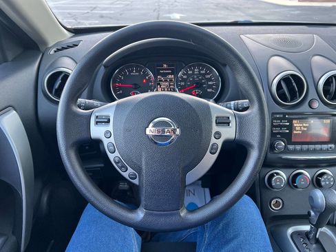 Used 2013 Nissan Rogue SV image 18