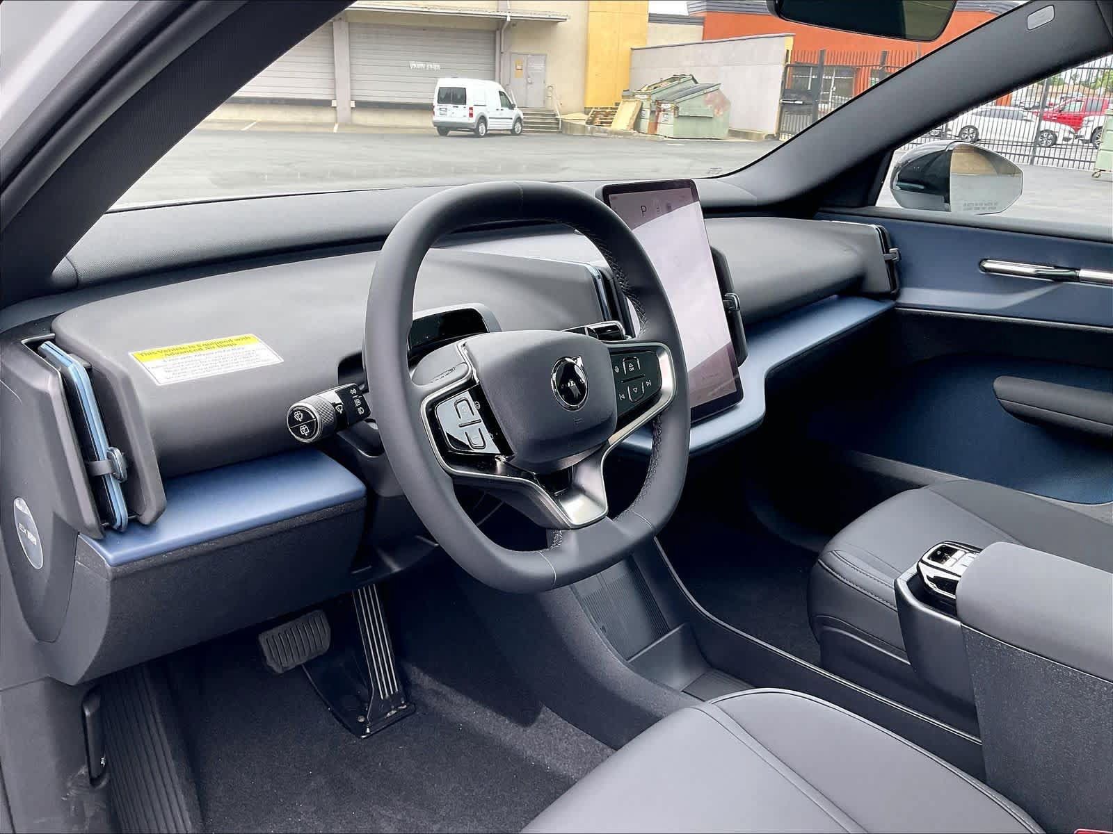 New 2026 Volvo EX30 Plus w/ Protection Package Premier AWD/4WD image 8