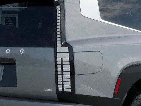 New 2026 Hyundai Ioniq 9 SE image 10