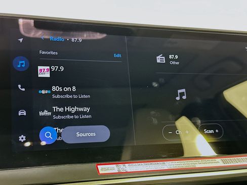 Used 2026 Toyota Prius XLE FWD image 21