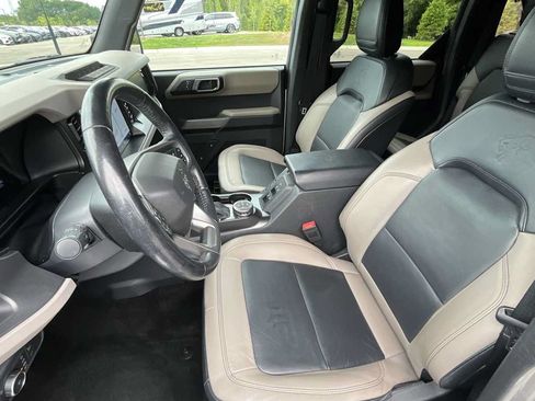 Used 2022 Ford Bronco Wildtrak AWD/4WD image 14