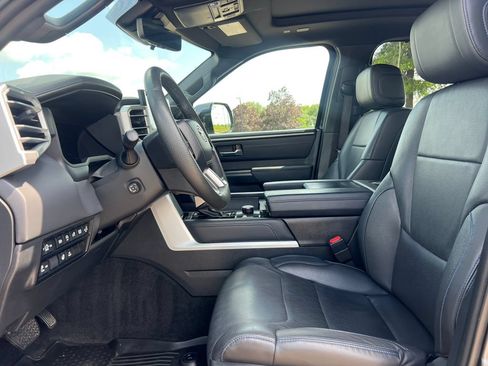 Used 2023 Toyota Tundra Platinum w/ Advanced Package AWD/4WD image 4