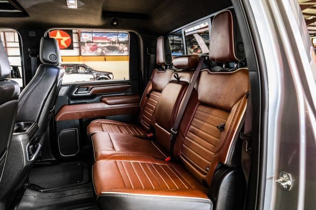 Used 2025 GMC Sierra 2500 Denali Ultimate w/ Max Trailering Package AWD/4WD image 35
