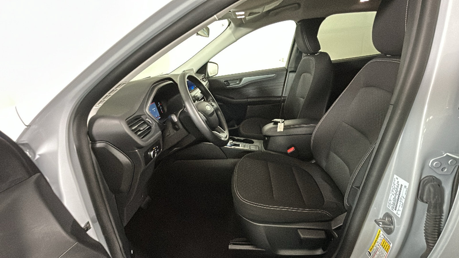 Used 2025 Ford Escape Active FWD image 13