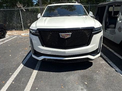 Used 2021 Cadillac Escalade Sport w/ Driver Assist Tech Package RWD image 3