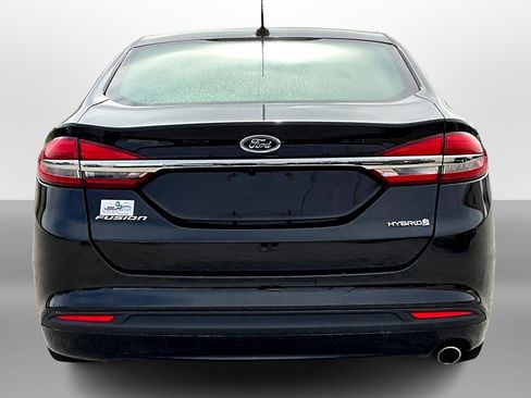 Used 2017 Ford Fusion S image 4