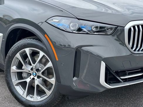 New 2026 BMW X5 xDrive40i w/ Climate Comfort Package AWD/4WD image 2