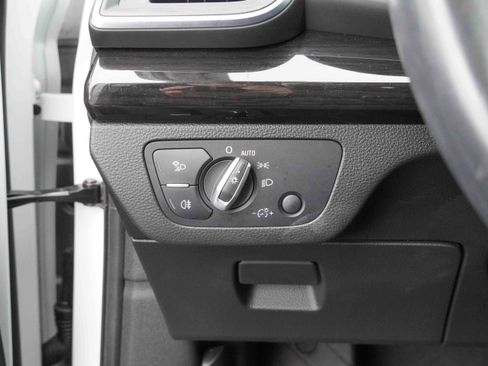 Used 2020 Audi Q5 2.0T Premium Plus image 17