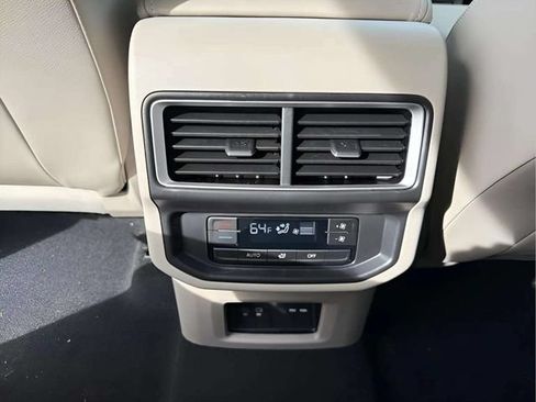 New 2026 Volkswagen Atlas SE AWD/4WD image 10