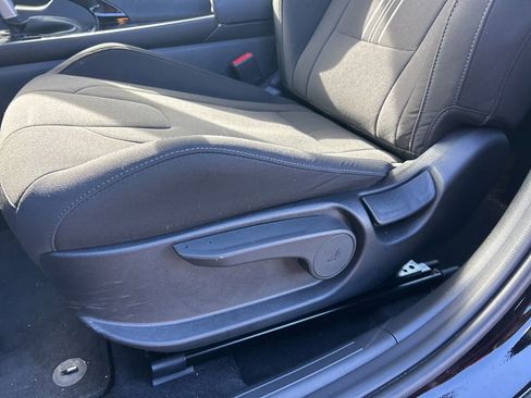 Used 2025 Hyundai Elantra SEL w/ Cargo Package FWD image 12