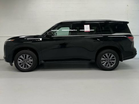 Used 2025 INFINITI QX80 Pure w/ Cargo Package AWD/4WD image 3