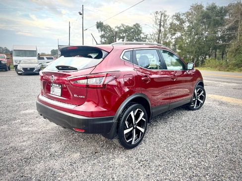 Used 2022 Nissan Rogue Sport SL w/ Premium Package image 4