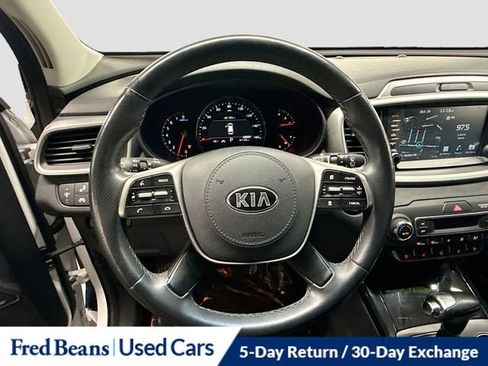 Used 2019 Kia Sorento SX w/ SX Touring Package image 13