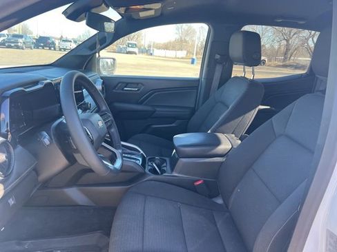 Used 2023 Chevrolet Colorado LT image 14