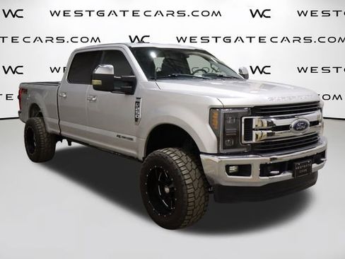 Used 2019 Ford F250 XLT w/ XLT Premium Package image 42