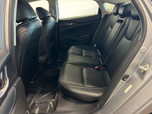 Used 2020 Honda Insight Touring image 18