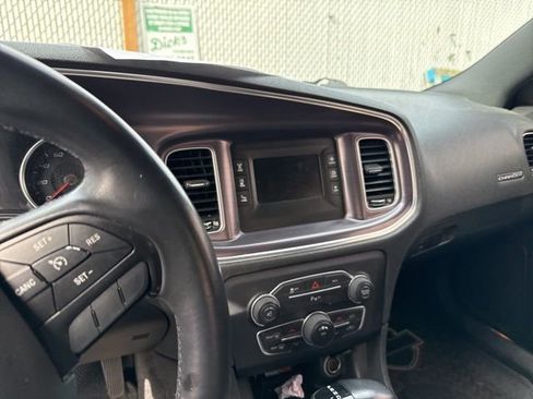 Used 2015 Dodge Charger SE w/ Popular Equipment Group image 8