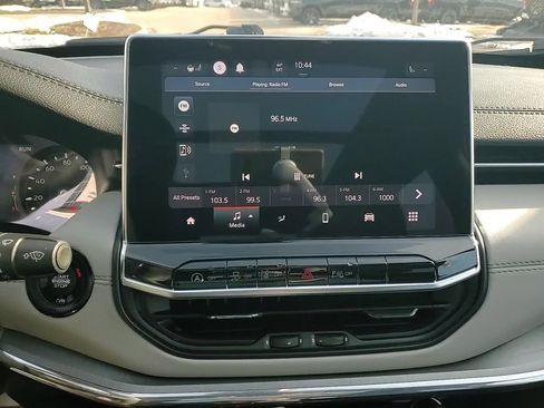 Used 2024 Jeep Compass Limited w/ Sun and Sound Group image 16