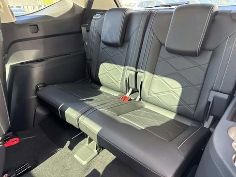 New 2026 Volkswagen Atlas SE image 12