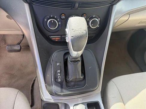 Used 2016 Ford Escape SE FWD image 17