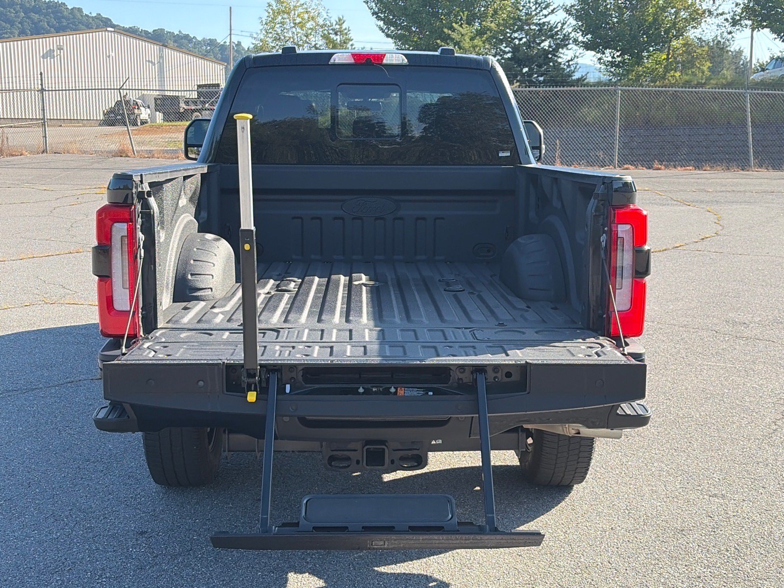 Used 2024 Ford F250 Platinum AWD/4WD image 4