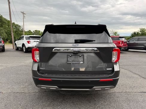 Used 2020 Ford Explorer XLT w/ Equipment Group 202A RWD image 5