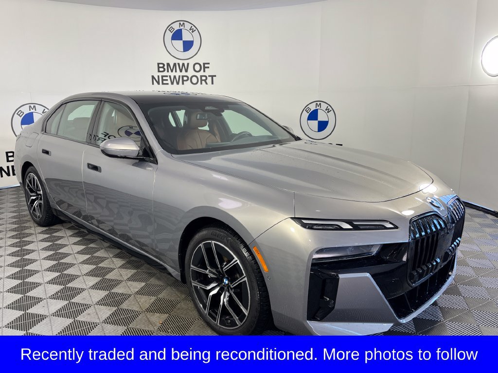 Used 2026 BMW 740i xDrive w/ Premium Package AWD/4WD image 1