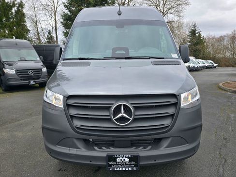 New 2025 Mercedes-Benz Sprinter 2500 image 9