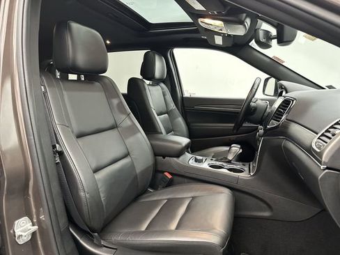 Used 2021 Jeep Grand Cherokee Limited AWD/4WD image 29