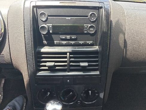 Used 2010 Ford Explorer XLT RWD image 10