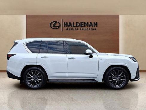 Used 2024 Lexus LX 600 F Sport AWD/4WD image 7