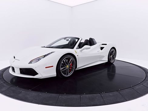 Used 2019 Ferrari 488 Spider RWD image 20