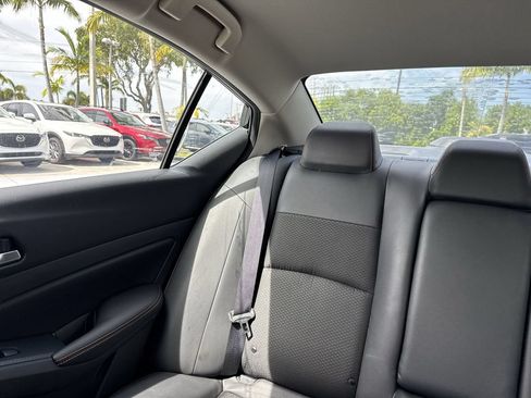 Used 2020 Nissan Altima 2.5 SR FWD image 17