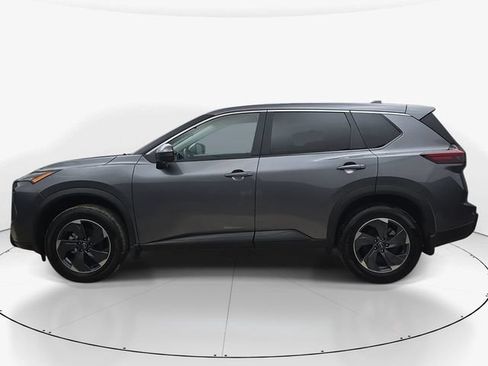 Used 2026 Nissan Rogue SV FWD image 9